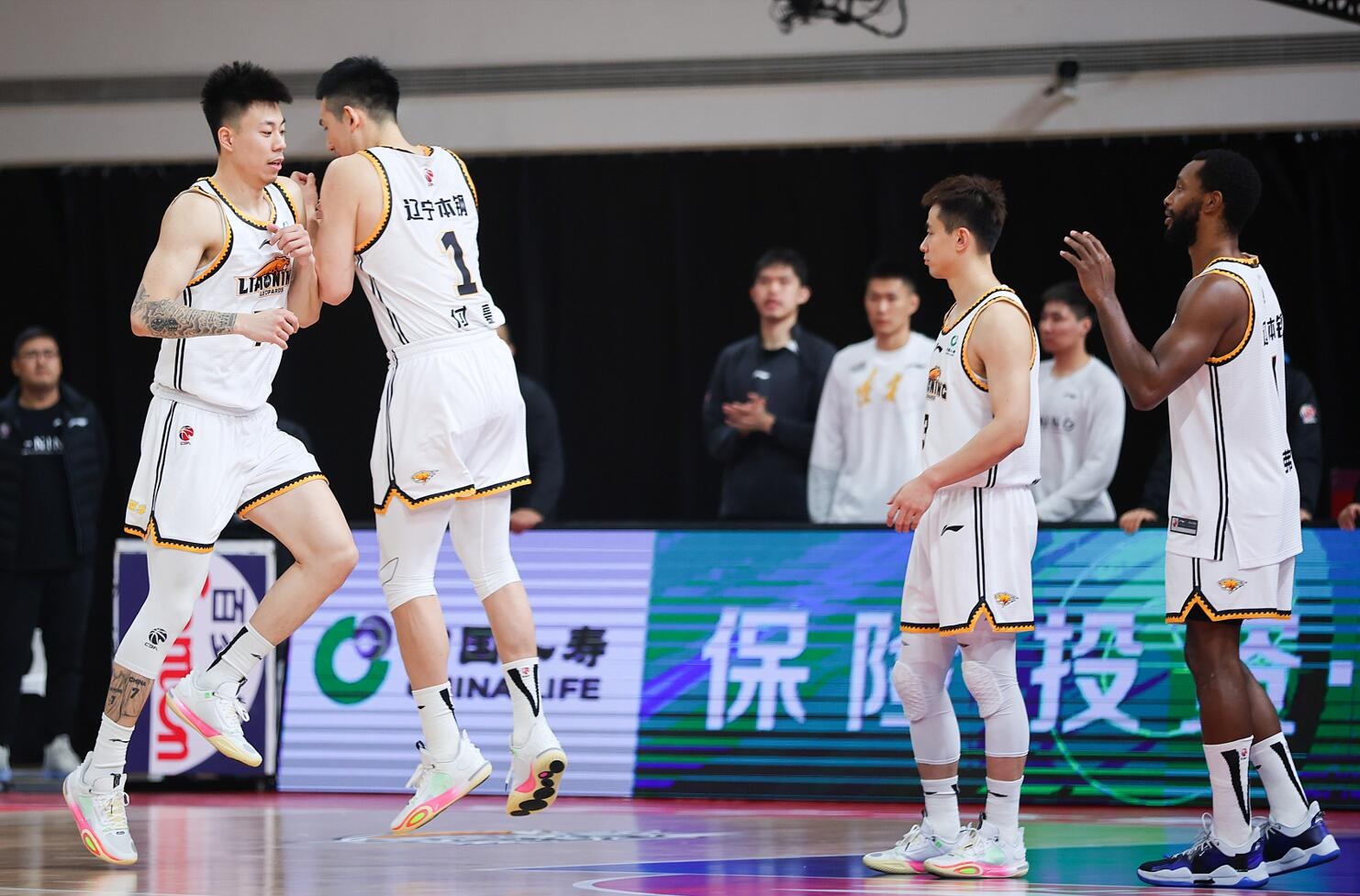 辽宁VS吉林大名单:张镇麟&赵继伟领衔 两队7名外援悉数在列