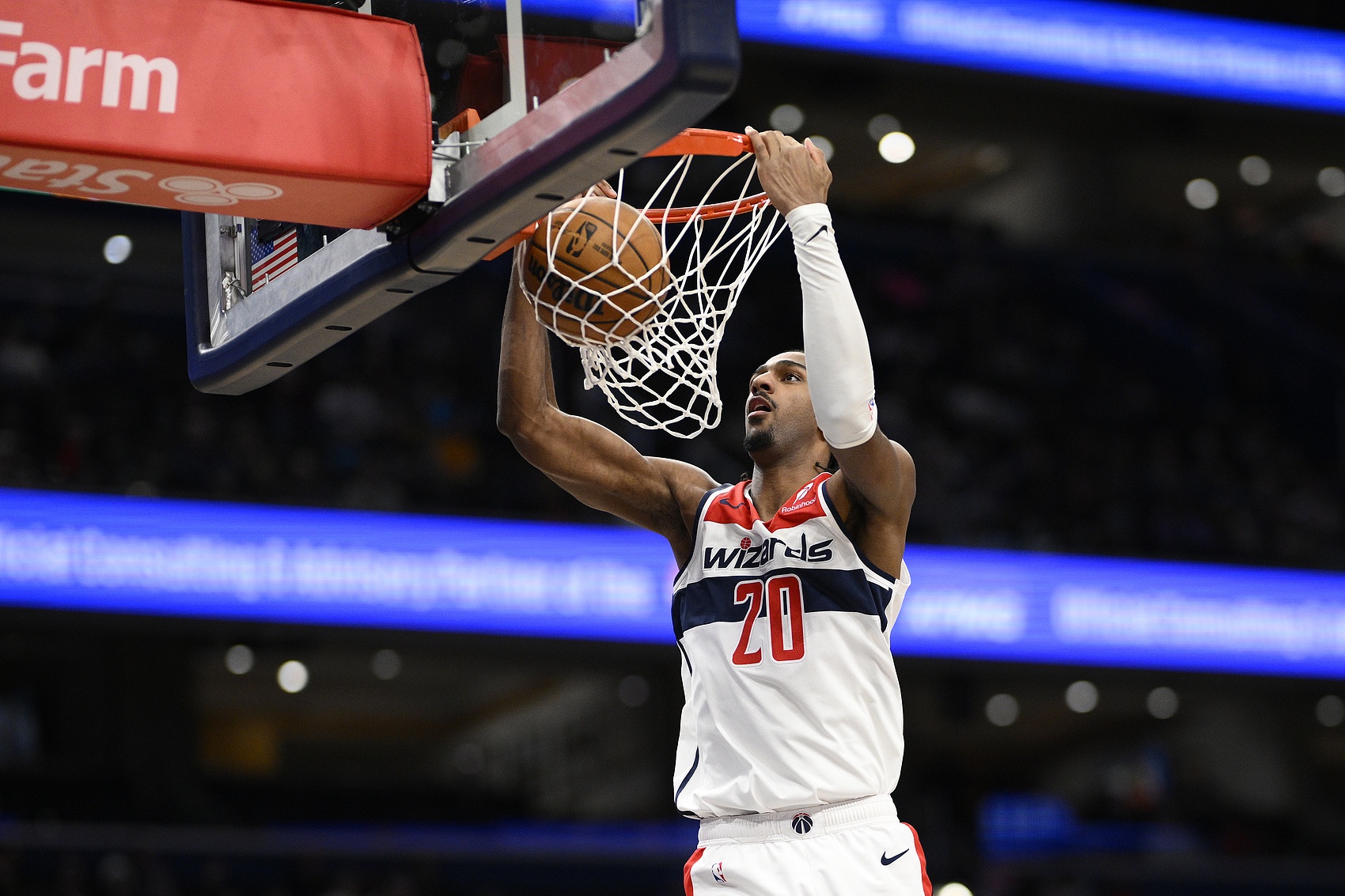 约基奇:萨尔很棒 他在NBA肯定有未来